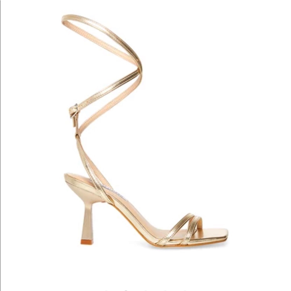 Steve Madden Kyrah ankle lace up heels